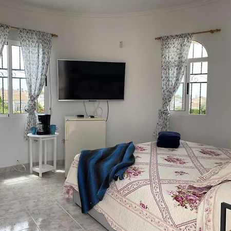 Magnifica Con Piscina Privada